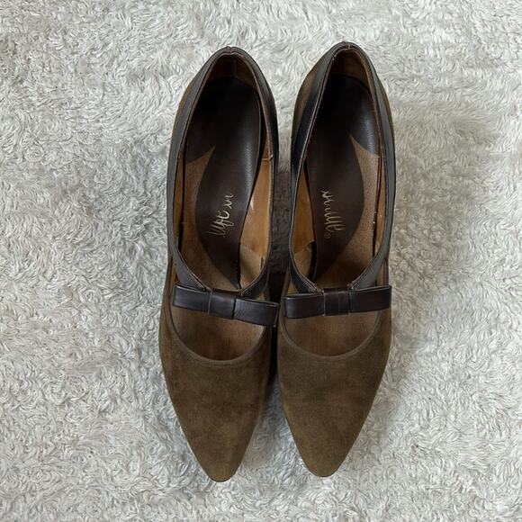 Lifestride brown suede and leather bow pointed toe heels, size 6 AA narrow - Picture 10 of 10